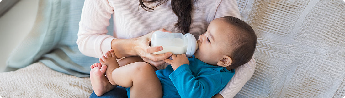 Introduction to Weaning & First Foods: Your Baby’s Food Adventure Begins!